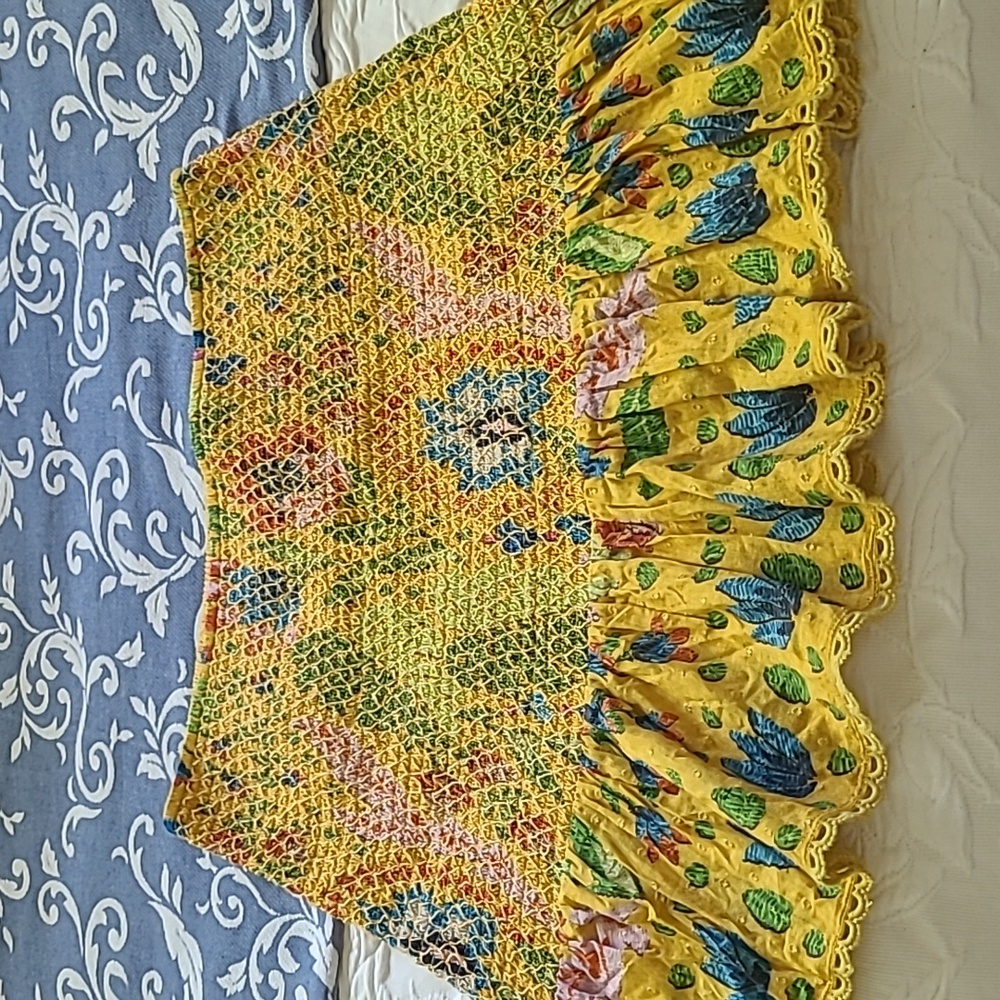 FARM RIO SMOCKED SKIRT